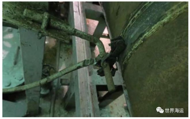 船舶轴系接地装置缺陷与对策